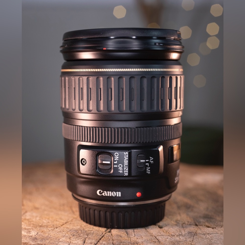 Canon EF 28-135mm f/3.5-5.6 IS USM
Lens.